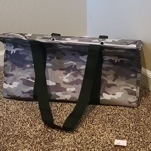 Large utility tote
